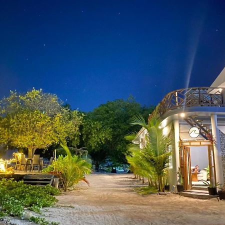 Hotel String Wave Maldives Gulhi Exterior foto