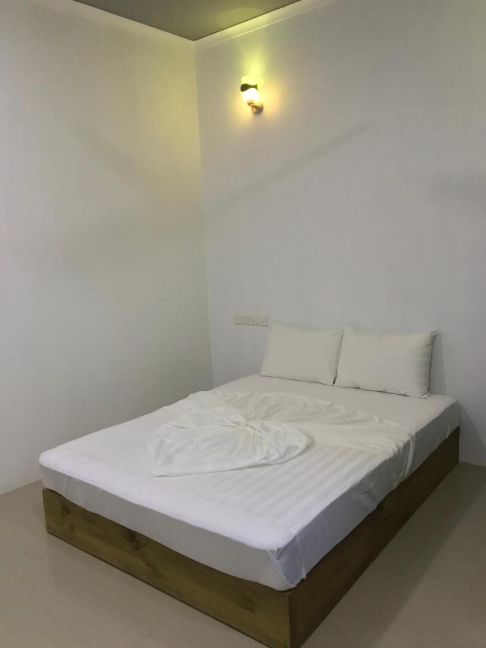 Hotel String Wave Maldives Gulhi Exterior foto
