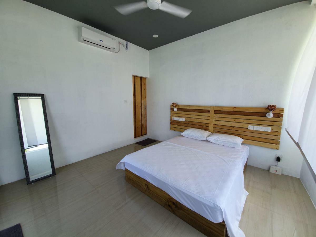 Hotel String Wave Maldives Gulhi Exterior foto
