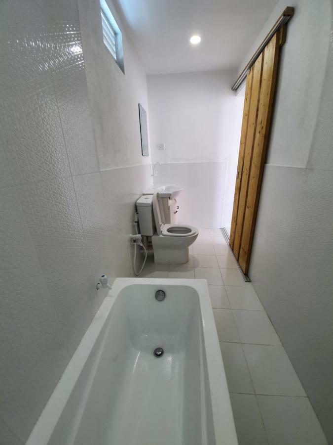 Hotel String Wave Maldives Gulhi Exterior foto